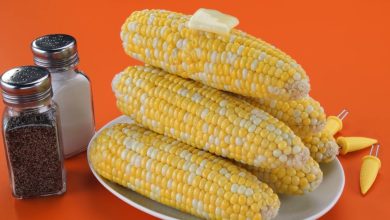 corncob crust pizza little caesars