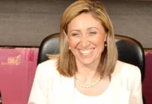 من هي نيفين الكيلاني