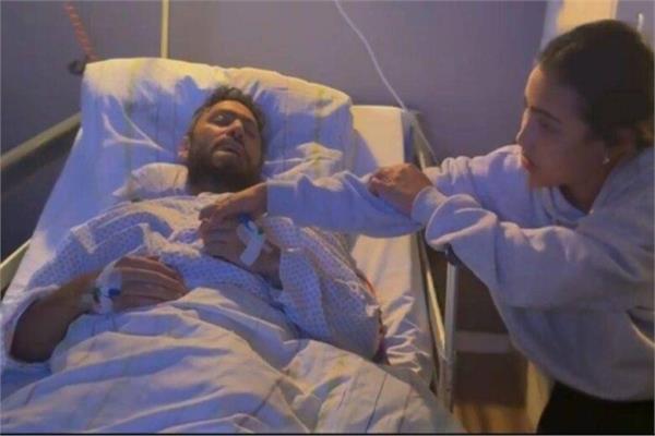 تعرض تامر حسني لخطأ طبي ما هي الحقيقة